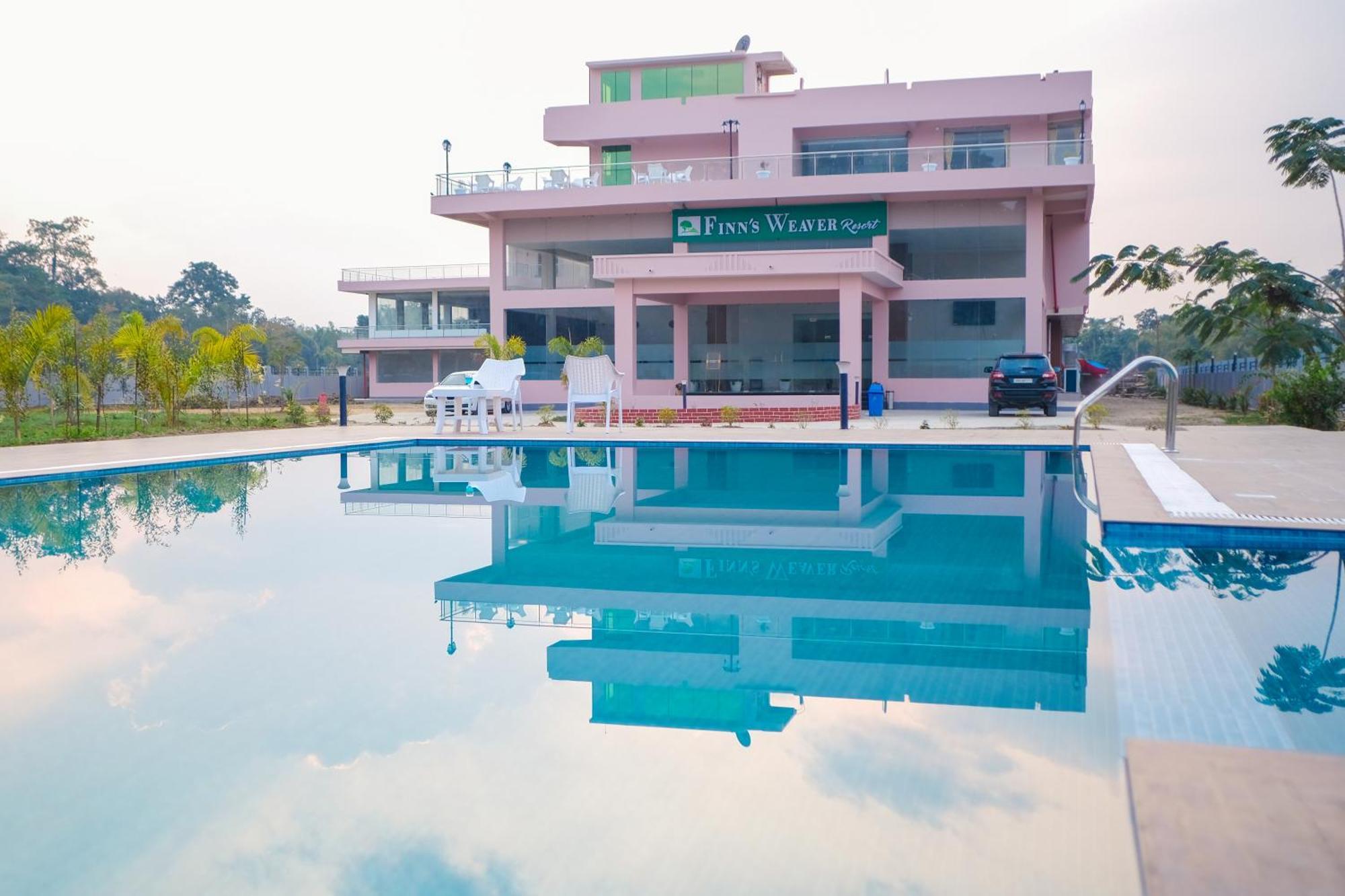 Finn'S Weaver Resort, Казиранга Экстерьер фото