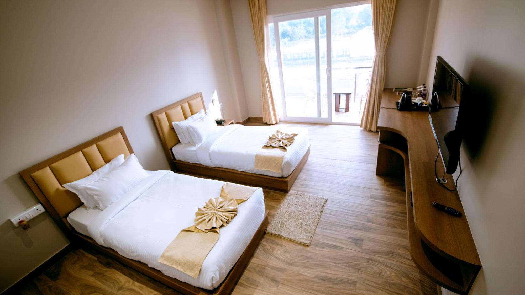 Finn'S Weaver Resort, Казиранга Экстерьер фото