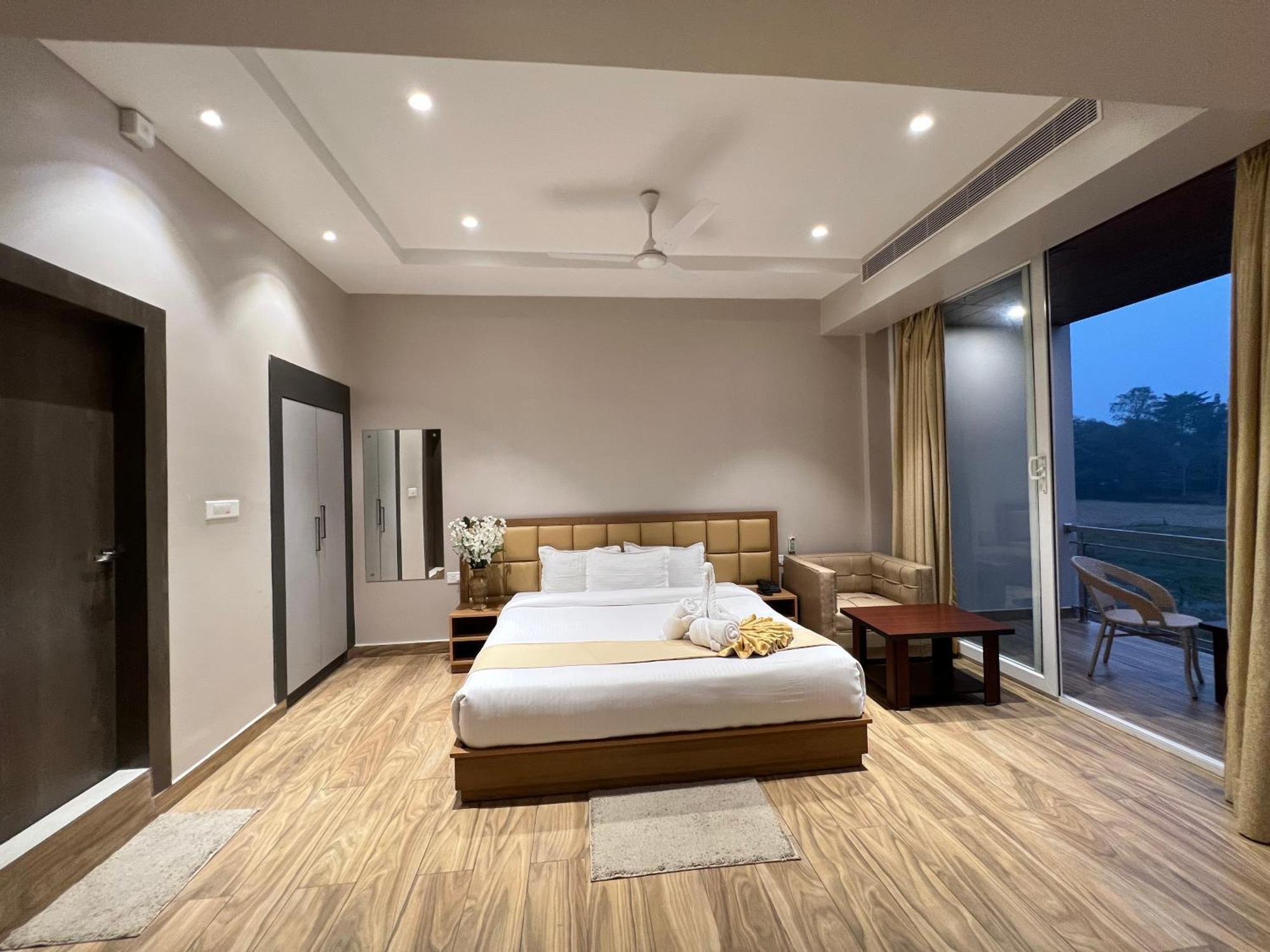 Finn'S Weaver Resort, Казиранга Экстерьер фото