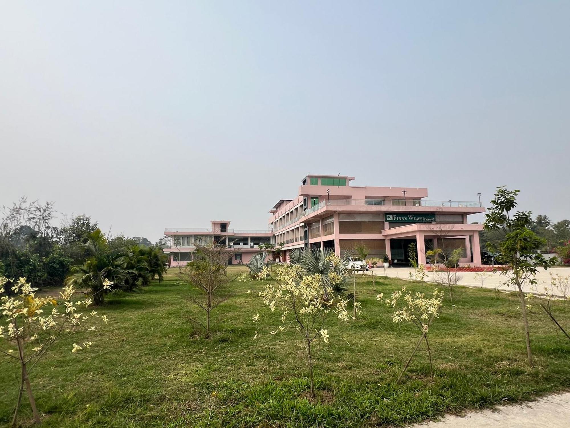 Finn'S Weaver Resort, Казиранга Экстерьер фото